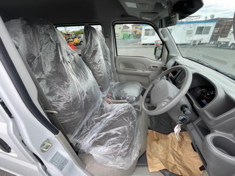 MINICAB VAN