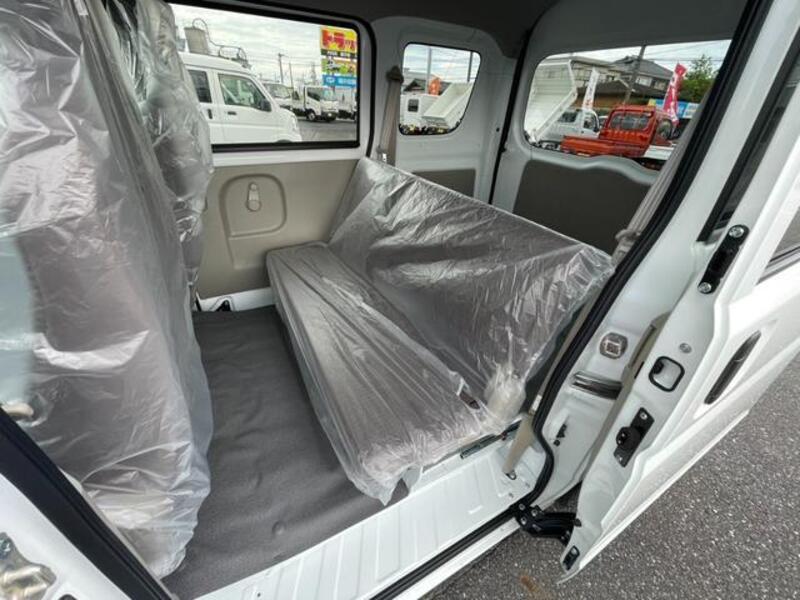 MINICAB VAN