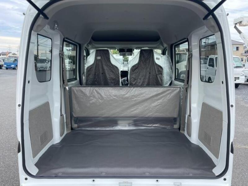 MINICAB VAN