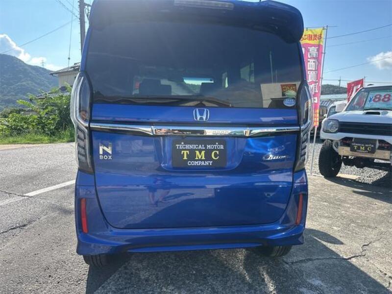 N BOX CUSTOM