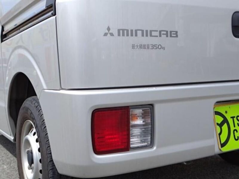 MINICAB VAN