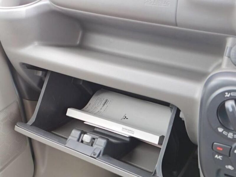 MINICAB VAN