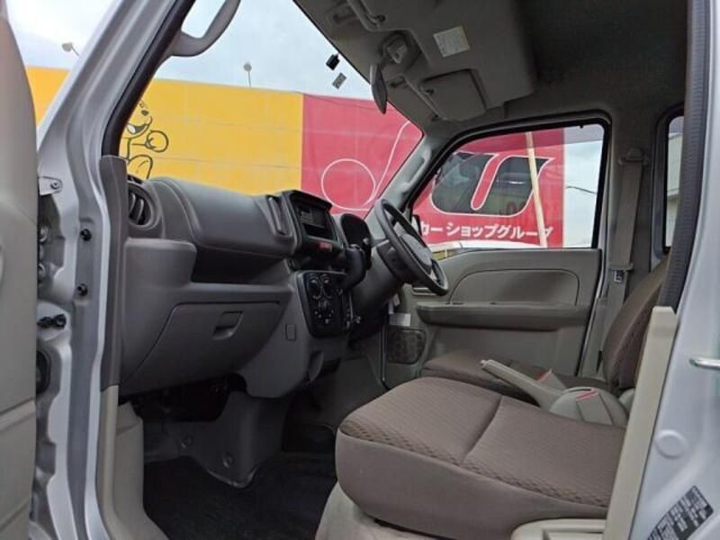MINICAB VAN
