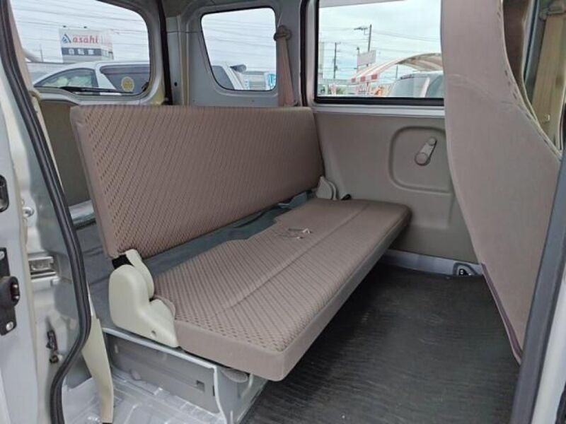 MINICAB VAN