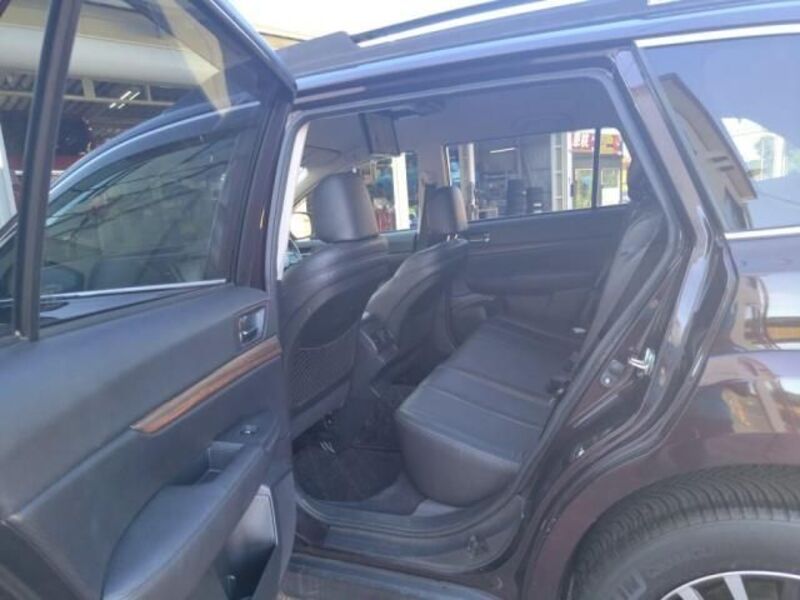 LEGACY OUTBACK