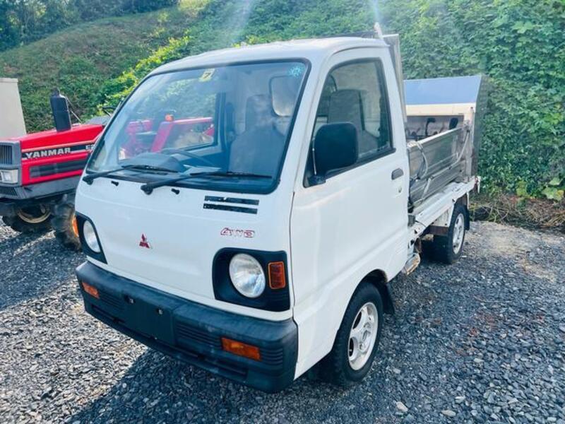 MITSUBISHI MINICAB TRUCK