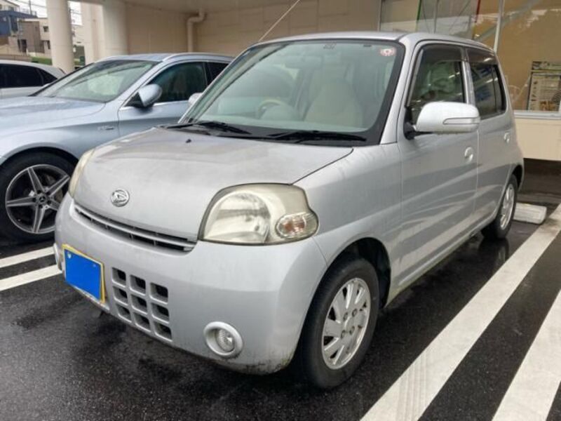 DAIHATSU ESSE