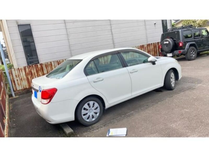 COROLLA AXIO