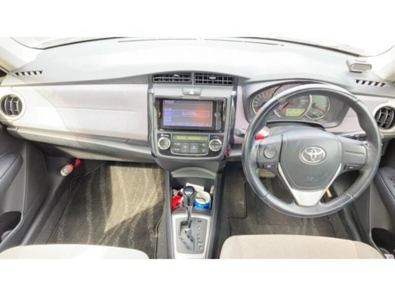 COROLLA AXIO