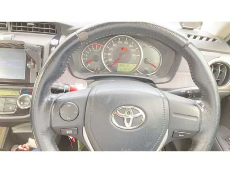 COROLLA AXIO