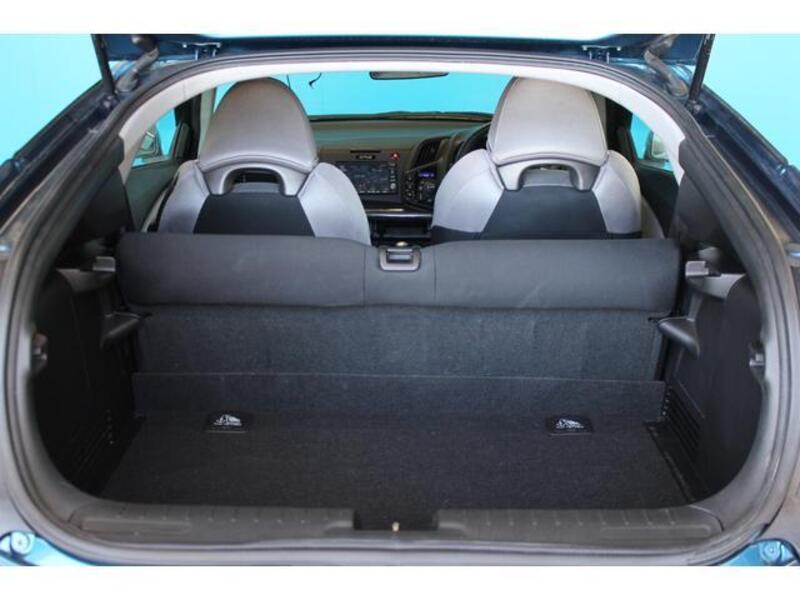 CR-Z