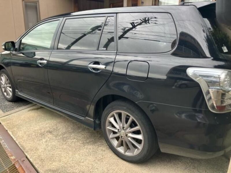 COROLLA FIELDER
