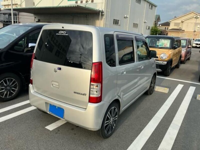 WAGON R