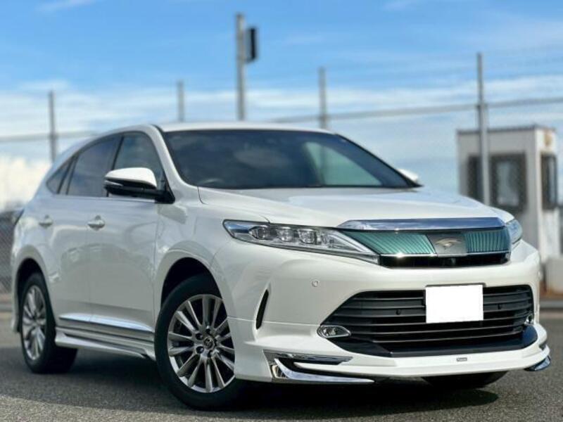 TOYOTA HARRIER