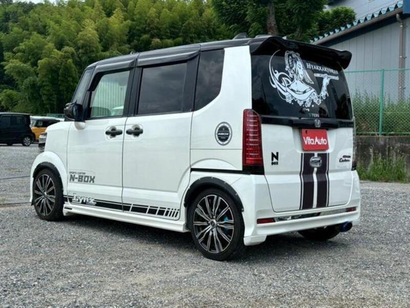 N BOX CUSTOM