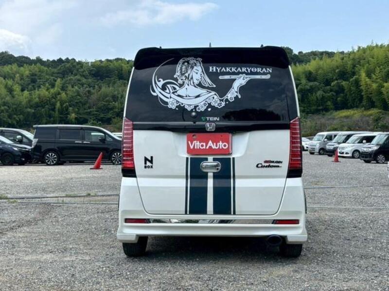 N BOX CUSTOM