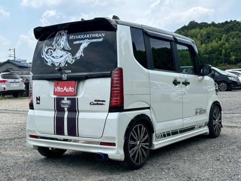 N BOX CUSTOM