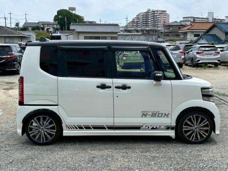 N BOX CUSTOM