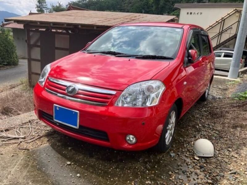 TOYOTA RAUM