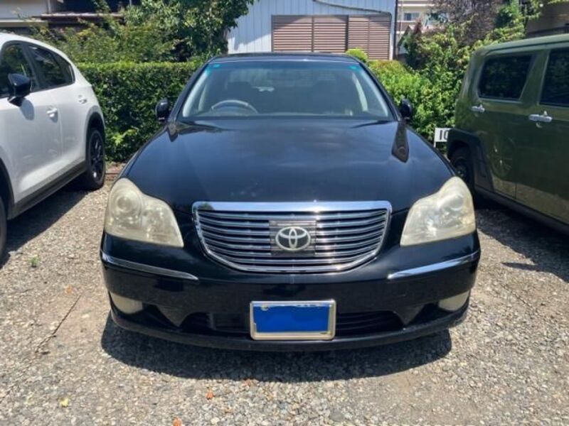 TOYOTA CROWN MAJESTA