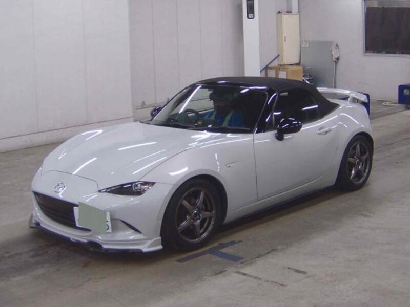 ROADSTER