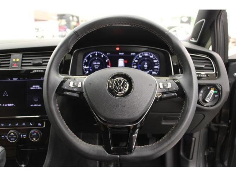 GOLF VARIANT