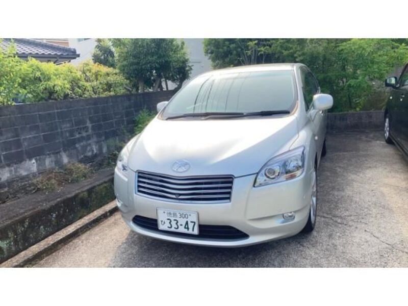TOYOTA MARK X ZIO