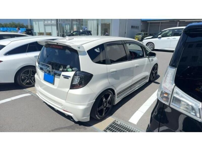 FIT HYBRID