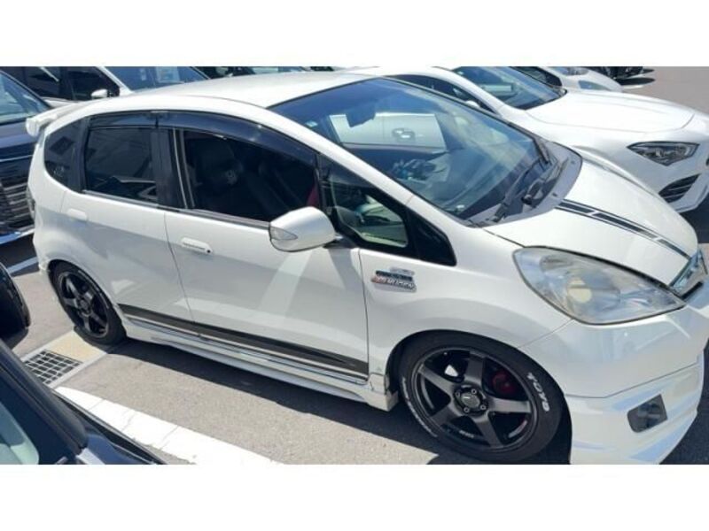 FIT HYBRID