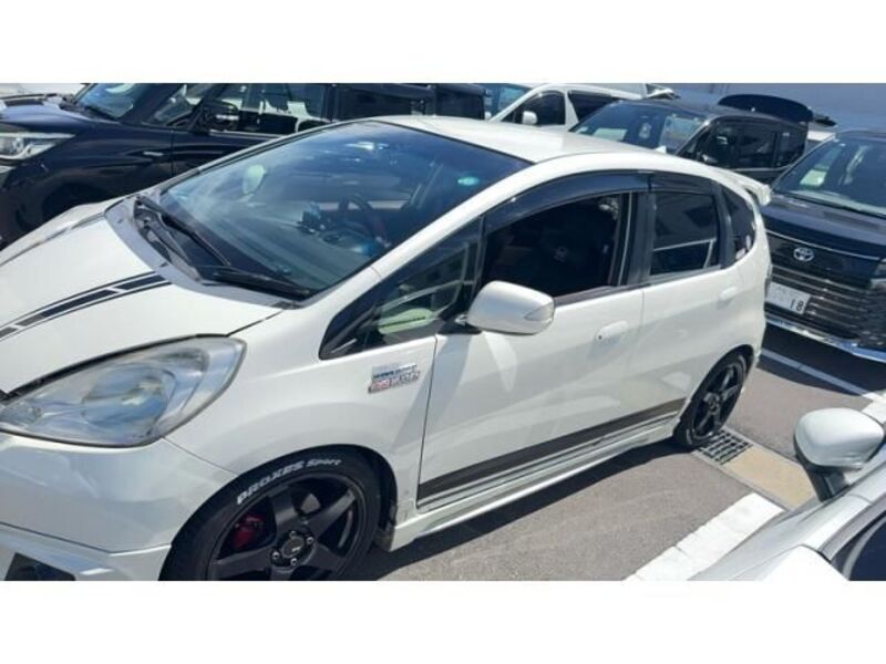 FIT HYBRID