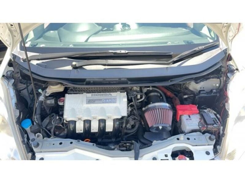 FIT HYBRID