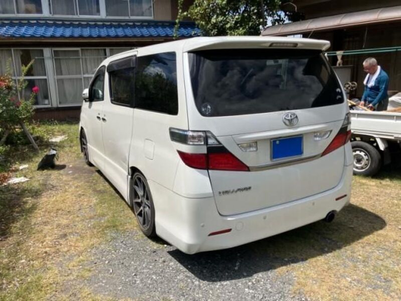 VELLFIRE