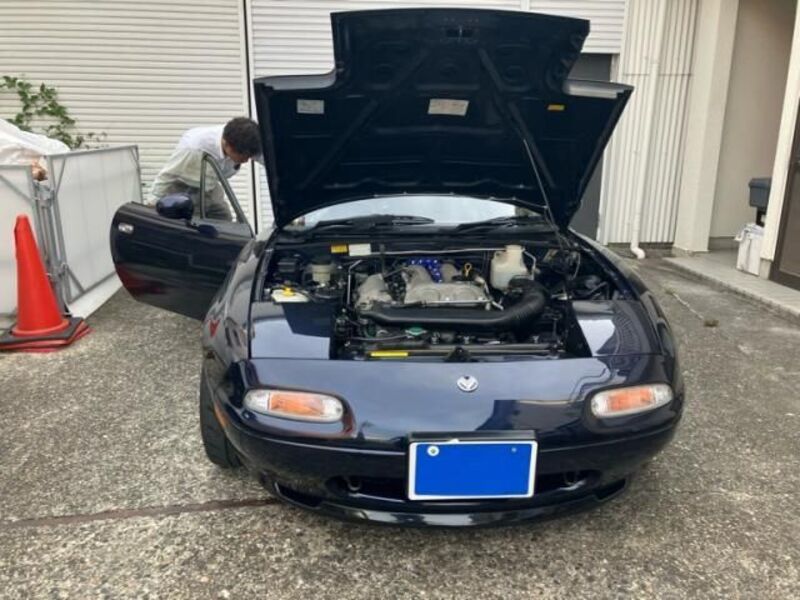 EUNOS ROADSTER