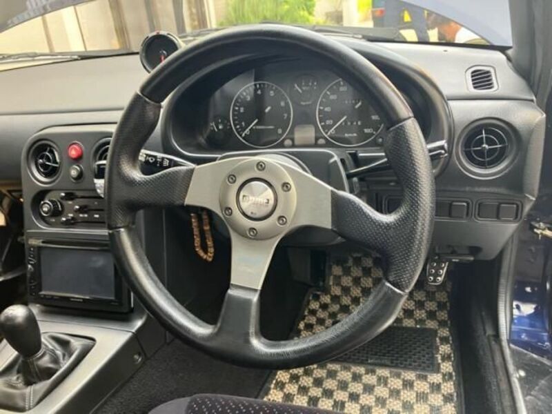EUNOS ROADSTER