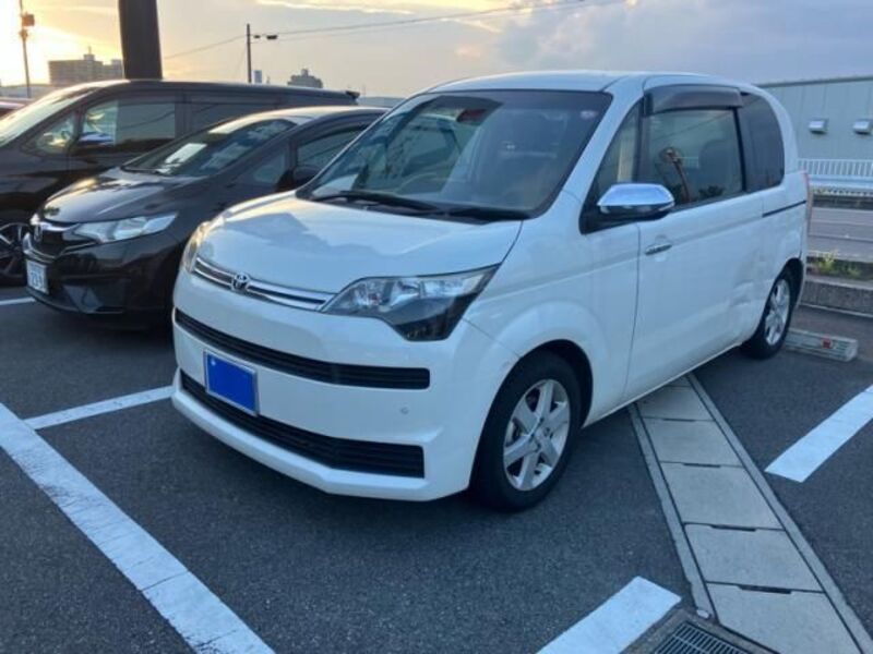 TOYOTA SPADE