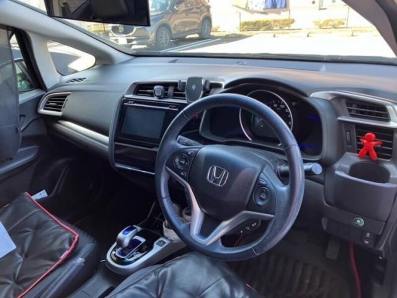 FIT HYBRID