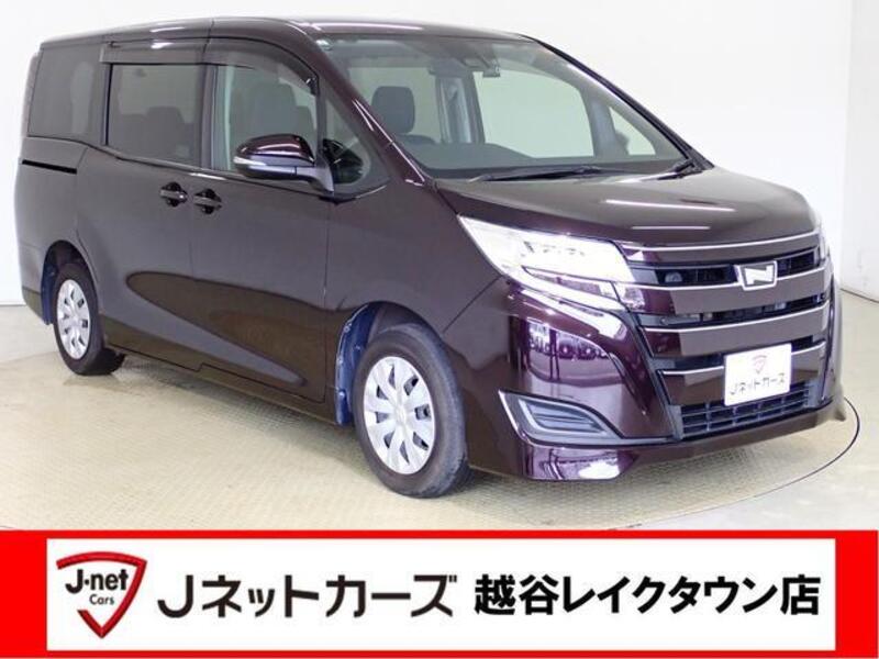 TOYOTA NOAH
