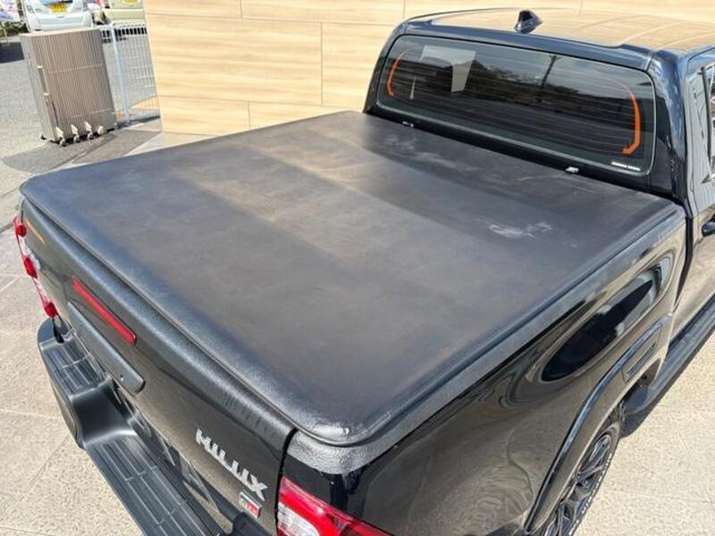HILUX