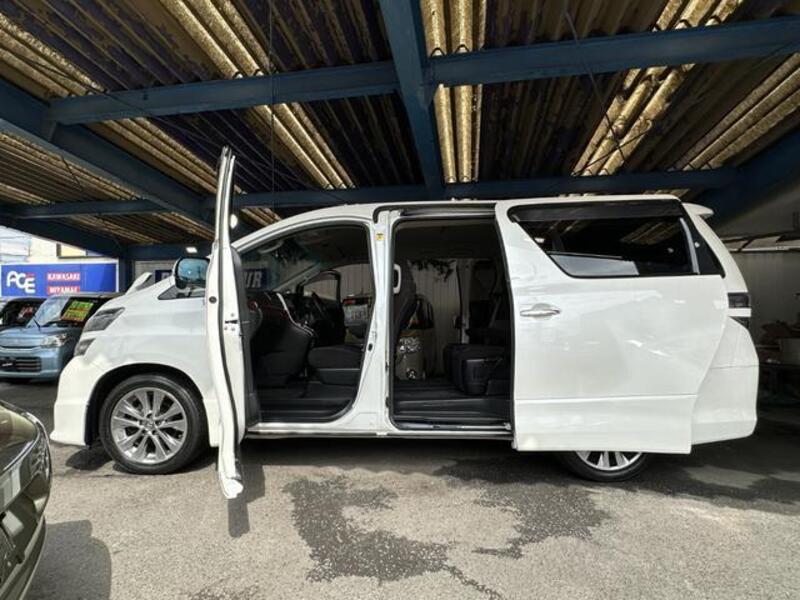 VELLFIRE