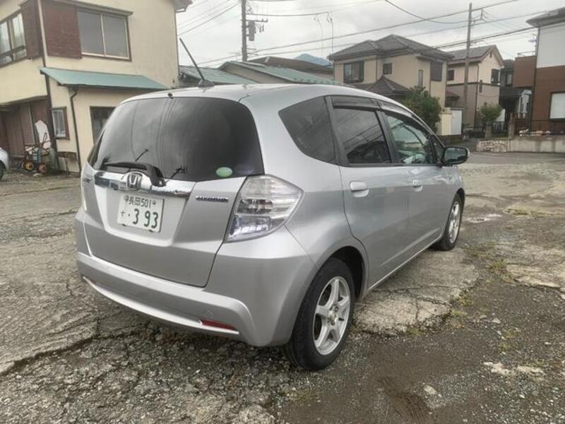 FIT HYBRID
