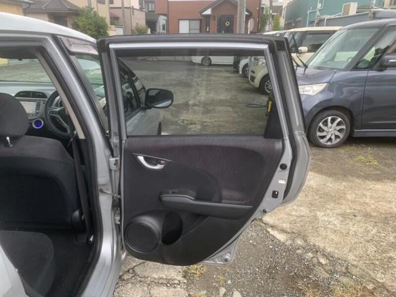 FIT HYBRID
