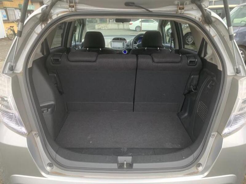 FIT HYBRID