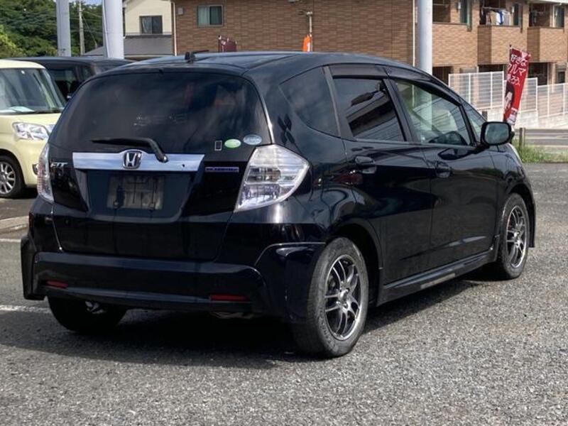 FIT HYBRID
