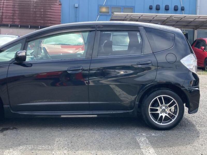FIT HYBRID