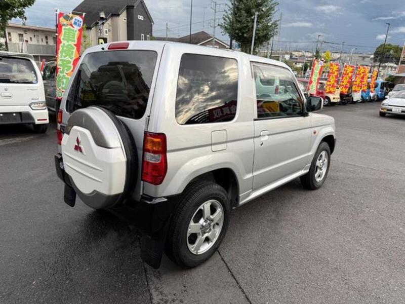 PAJERO MINI