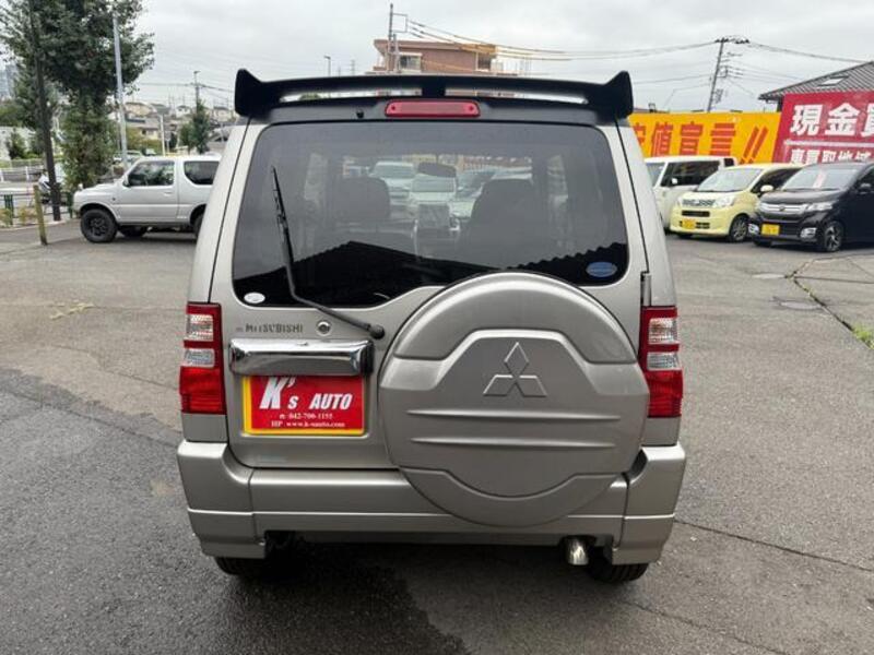 PAJERO MINI