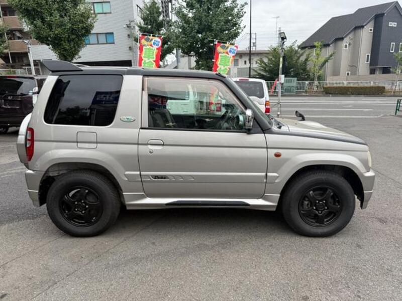 PAJERO MINI