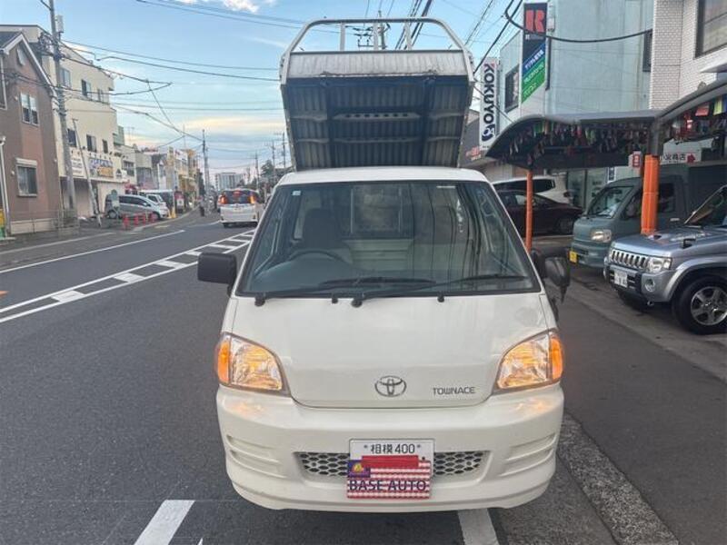 TOWNACE TRUCK