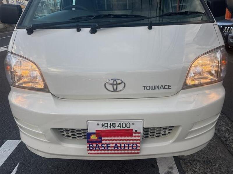 TOWNACE TRUCK