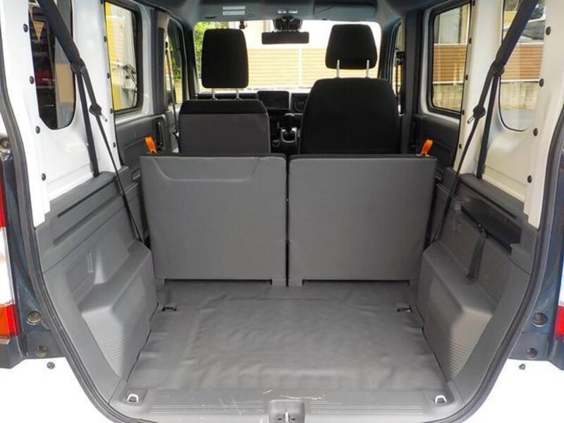 N-VAN